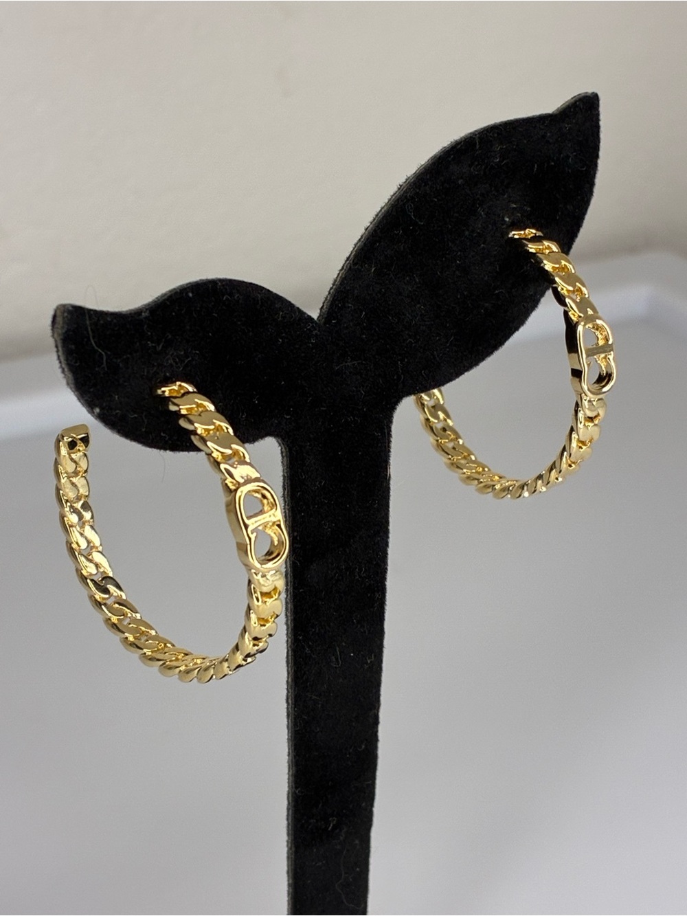 Vintage Gold-Tone Chain Link Hoop Earrings
